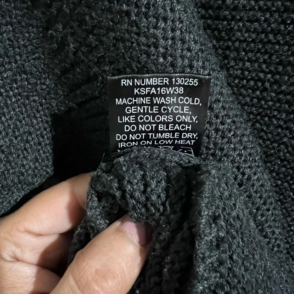 Mock neck grey sweater - Picture 3 of 4